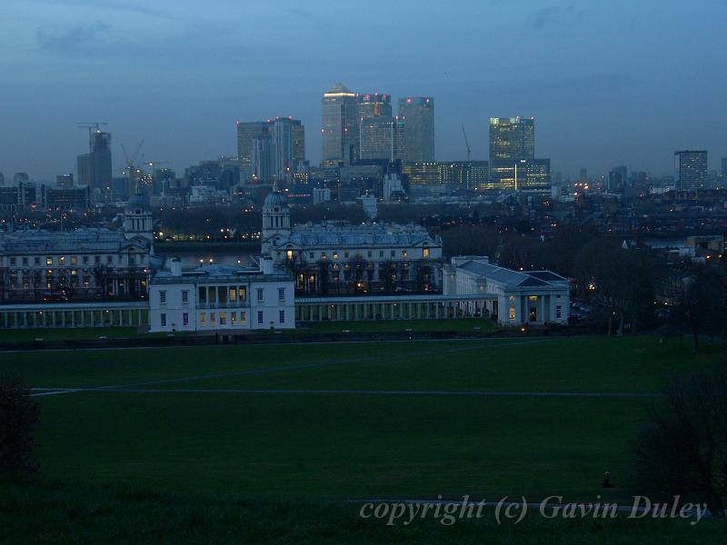 View from Observatory Hill, evening, Greenwich Park DSCN0919.JPG -           